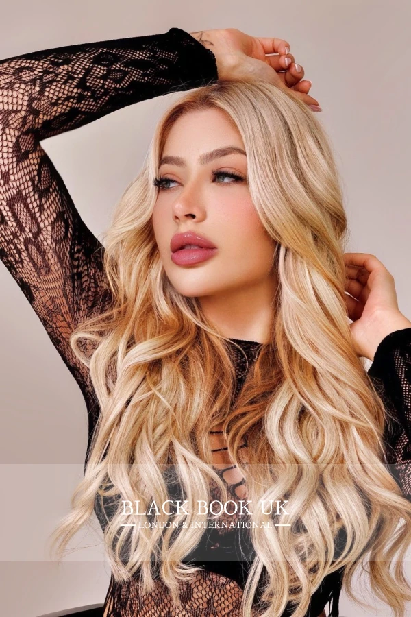 Profile Image #2 Of Belinda