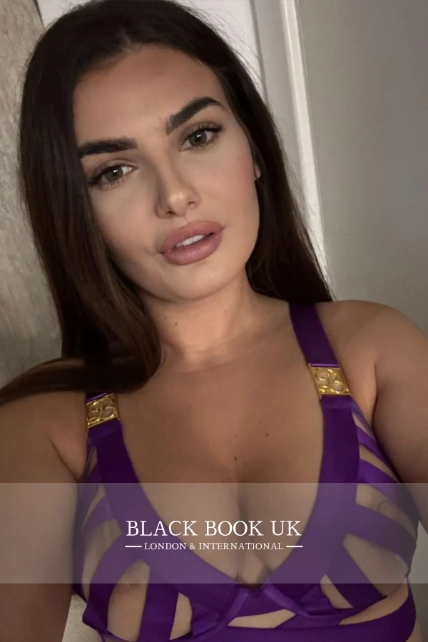 Profile Image #9 Of Ellen 