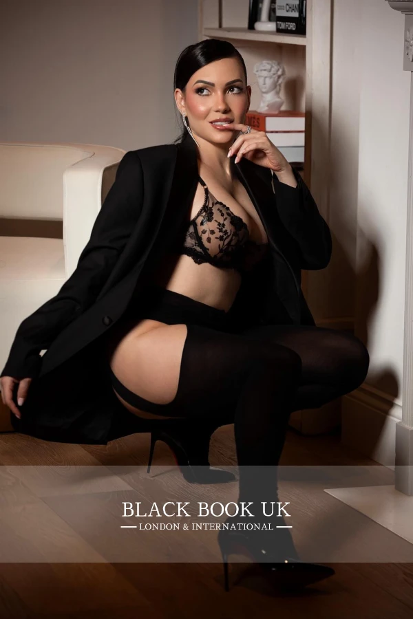 Profile Image #3 Of Ana