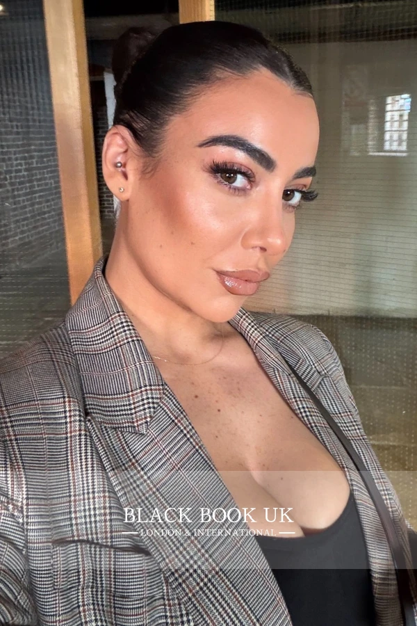 Profile Image #6 Of Frankie