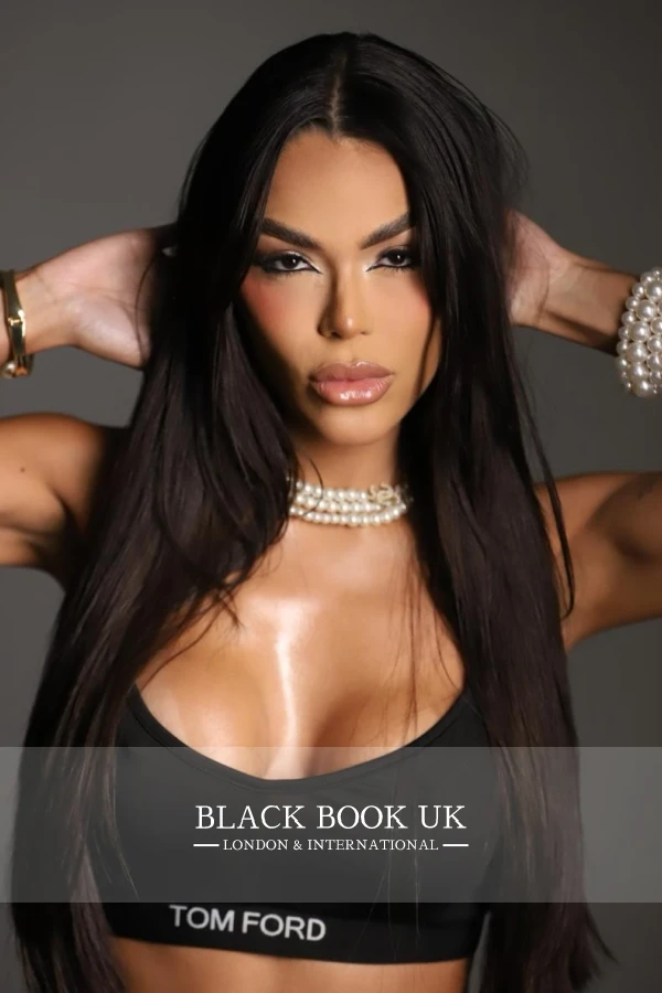 Profile Image #2 Of Mia 